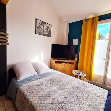 Maison Vendeenne: Beachside Family Retreat With Baby Amenities Holiday home