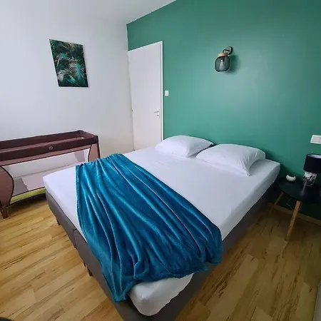 Maison Vendeenne: Beachside Family Retreat With Baby Amenities Holiday home